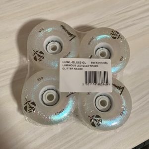 Luminous LED Quad Wheels - Glitter White